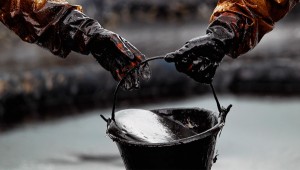 Устранение разлива нефтяных продуктов