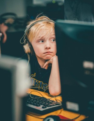 Зачем вашему ребенку играть в компьютерные игры?